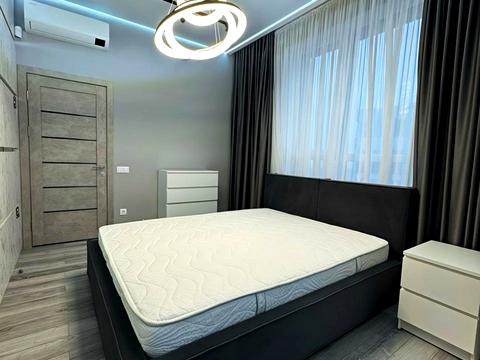 квартира за адресою Зоряний бульв., 1м