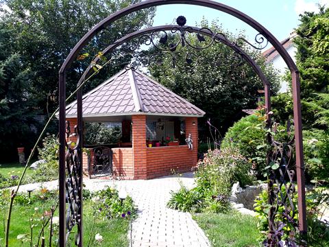 будинок за адресою Тополина