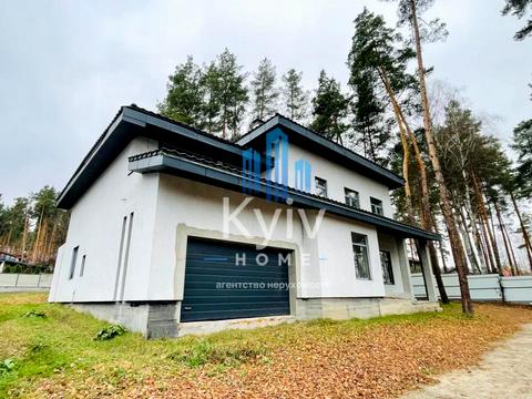 будинок за адресою Набережна вул.