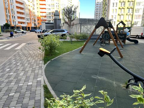 квартира по адресу Олеся Бердника ул., 1-Д