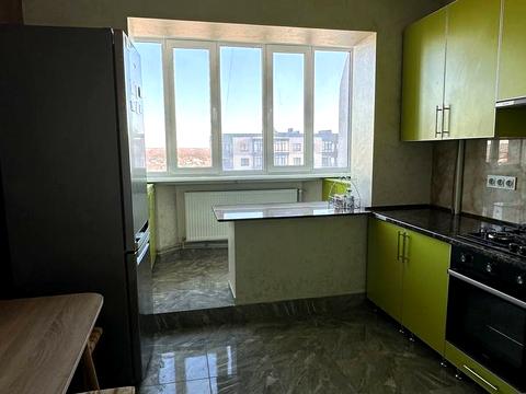 квартира за адресою Гната Хоткевича вул., 83