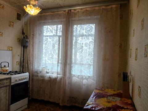 квартира за адресою Михайла Комарова вул. (Тархова), 5