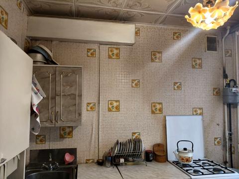 квартира за адресою Михайла Комарова вул. (Тархова), 5