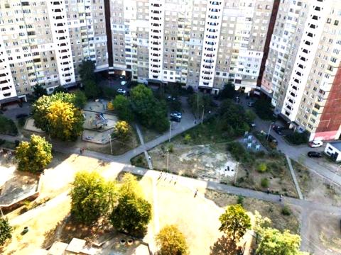 квартира за адресою Київ, Академіка Заболотного вул., 78