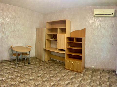 квартира за адресою Високовольтна вул., 10