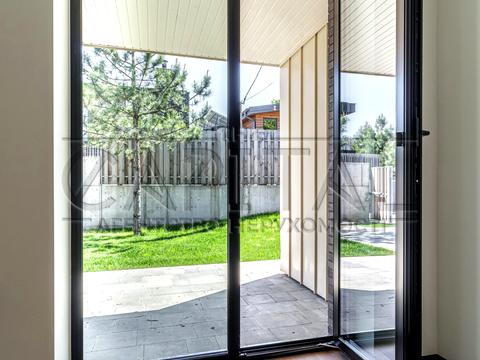 будинок за адресою с. Лісники, Ватутіна пров.