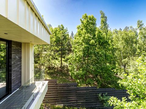 будинок за адресою с. Лісники, Ватутіна пров.