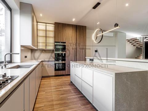 будинок за адресою с. Лісники, Ватутіна пров.