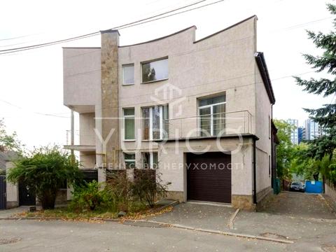 будинок за адресою Дмитра Дорошенка вул. (Чигоріна)