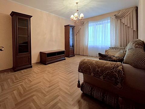 квартира за адресою Академіка Єфремова вул. (Командарма Уборевича), 29/22