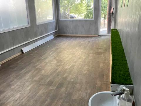 комерційна за адресою Березинська вул., 28