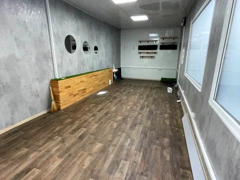 комерційна за адресою Березинська вул., 28