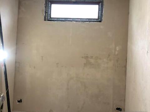 будинок за адресою Героїв Крут вул. (12 Квітня)