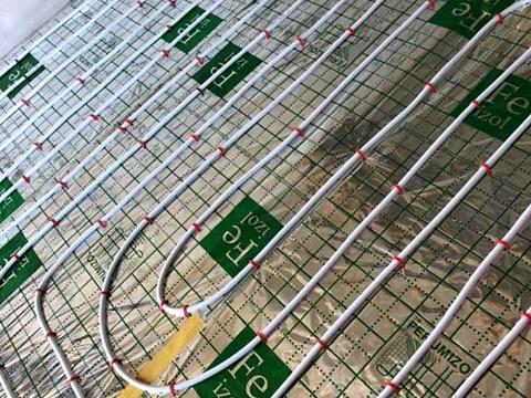 будинок за адресою Героїв Крут вул. (12 Квітня)