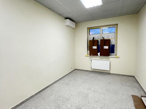 комерційна за адресою Перлинна вул., 12