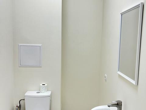 комерційна за адресою Перлинна вул., 12