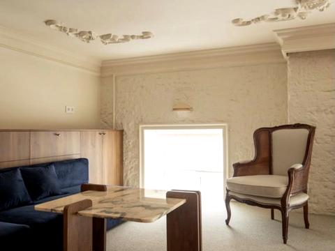 комерційна за адресою Саксаганського вул., 33-35