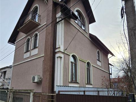 будинок за адресою Дунайська
