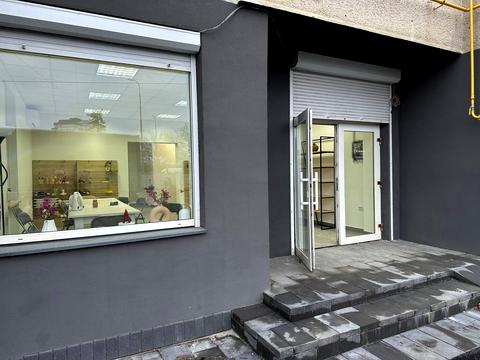 коммерческая по адресу Джохара Дудаева ул., 1