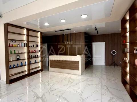 комерційна за адресою Русанівська набережна вул., 8