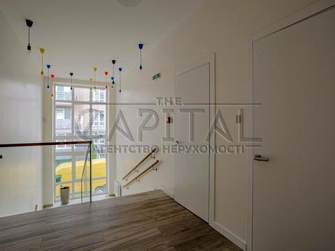 комерційна за адресою Метрологічна вул., 56