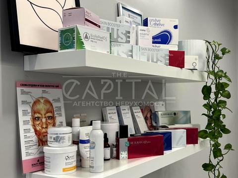 комерційна за адресою Петрівська вул., 1