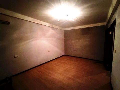 квартира за адресою Автозаводська вул., 25