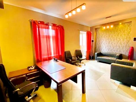 комерційна за адресою Турівська вул., 29