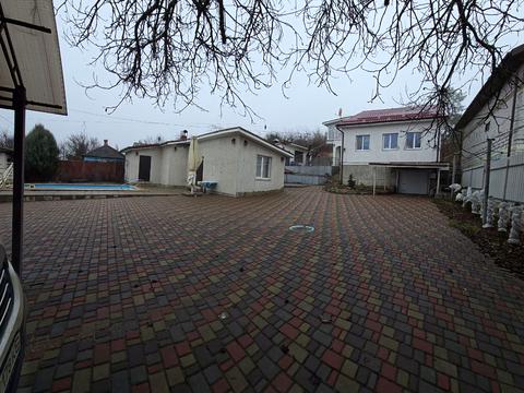 будинок за адресою Конституції, 231