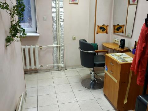 комерційна за адресою Академіка Булаховського вул., 5-Г