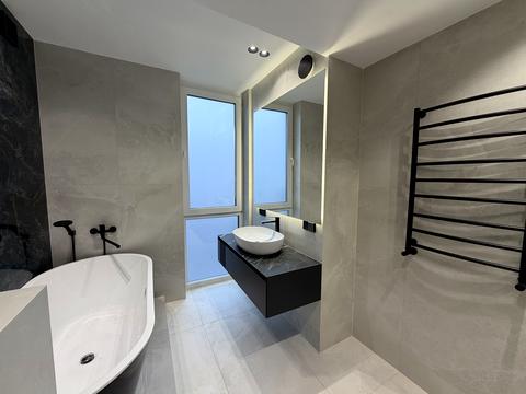 квартира по адресу Богдана Хмельницького пл., 2