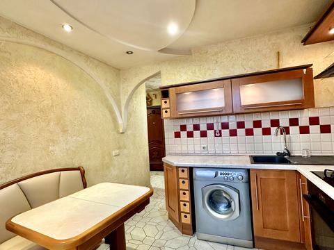 квартира за адресою Князя Романа Мстиславича вул. (Генерала Жмаченка), 12