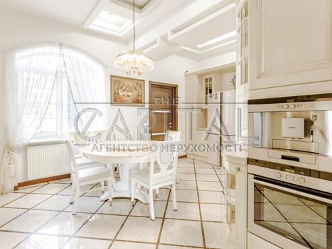 будинок за адресою смт. Козин, Лугова вул.