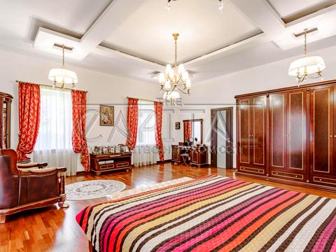 будинок за адресою смт. Козин, Лугова вул.