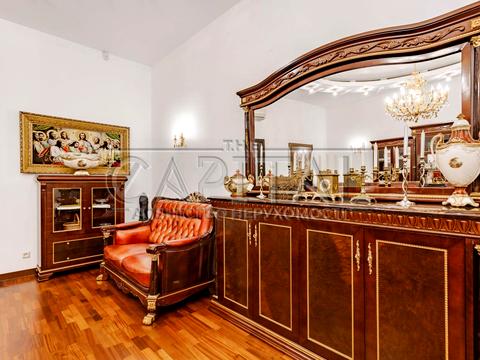 будинок за адресою смт. Козин, Лугова вул.