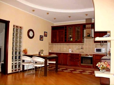 квартира по адресу Дмитриевская ул., 69