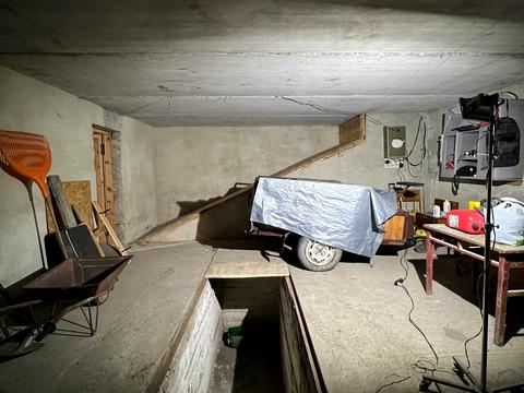 будинок за адресою Космонавтів, 12