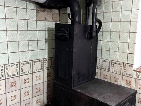 будинок за адресою Космонавтів, 12