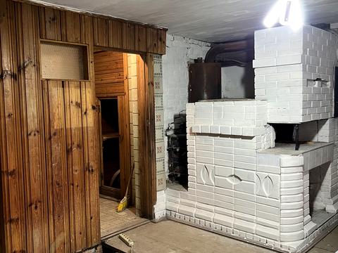 будинок за адресою Космонавтів, 12