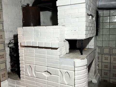 будинок за адресою Космонавтів, 12