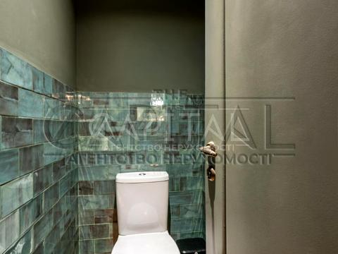 комерційна за адресою Софіївська вул., 12