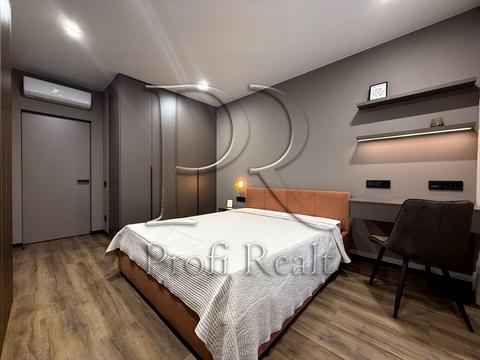 квартира по адресу Олександра Олеся ул., 9-А