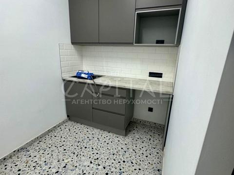 комерційна за адресою Берестейський просп. (Перемоги), 11