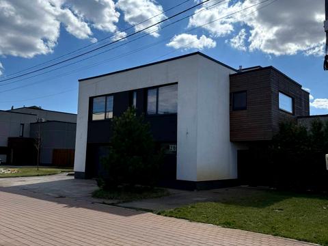 будинок за адресою щаслива, 26