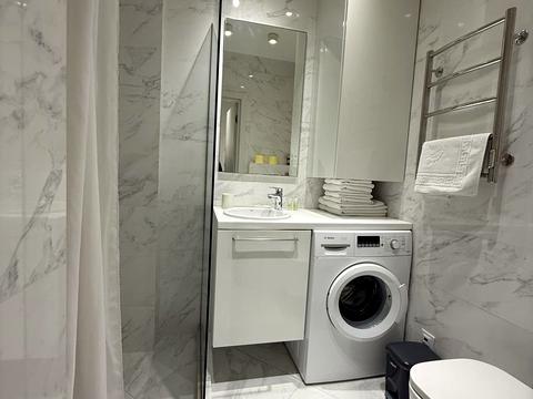 квартира за адресою Одеса, Ніни Строкатої вул. (Буніна), 33