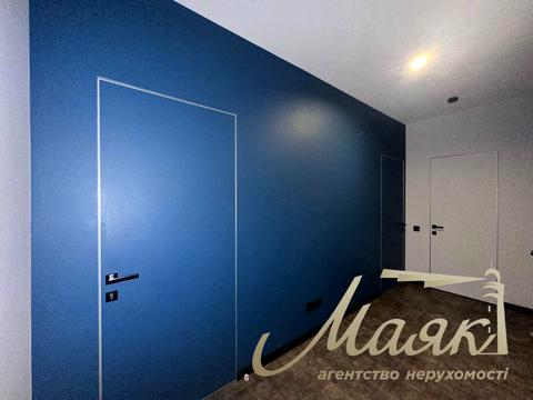 комерційна за адресою Джона Маккейна вул. (Івана Кудрі), 40