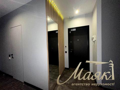 комерційна за адресою Джона Маккейна вул. (Івана Кудрі), 40