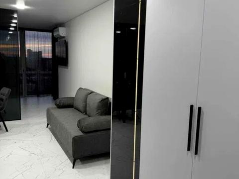 квартира за адресою Олега Мудрака вул. (Генерала Наумова), 1-Б