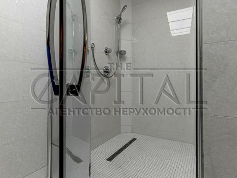 комерційна за адресою Євгена Коновальця вул. (Щорса), 36