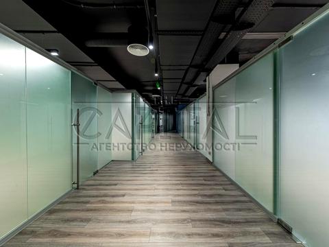 комерційна за адресою Євгена Коновальця вул. (Щорса), 36